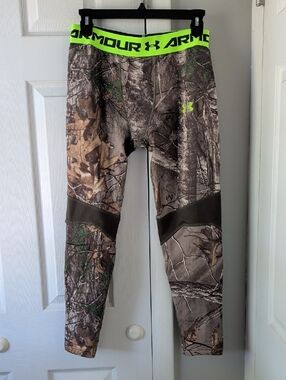 Under Armour Boy's Realtree Xtra Camo Fitted Cold Gear Bottom YXL